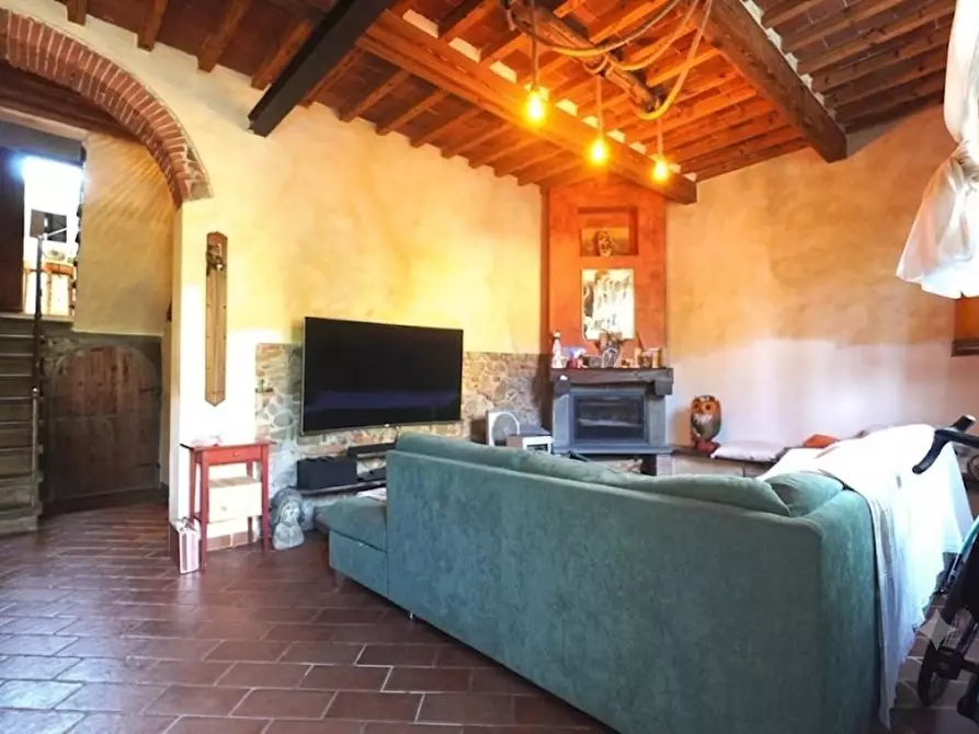Immagine 2 di Terratetto in vendita  a Lucca