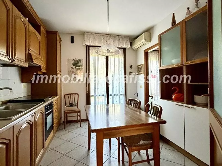 Immagine 5 di Appartamento in vendita  a Carmignano