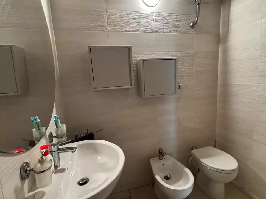 Immagine 5 di Appartamento in affitto  a Pisa