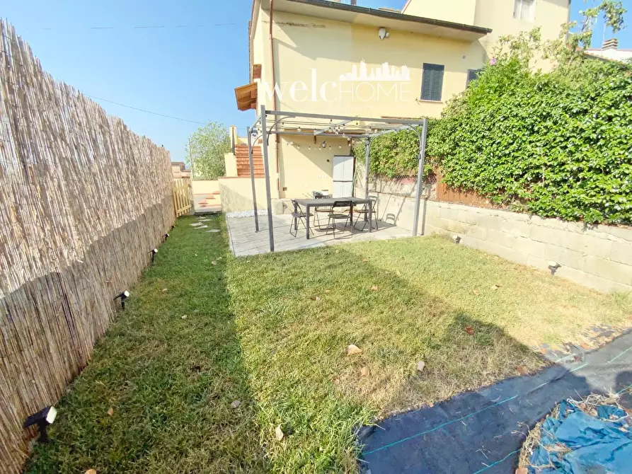 Immagine 12 di Terratetto in vendita  a Signa