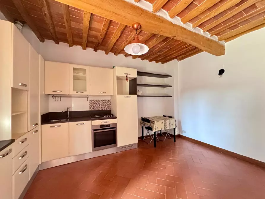 Immagine 2 di Appartamento in vendita  a Pisa