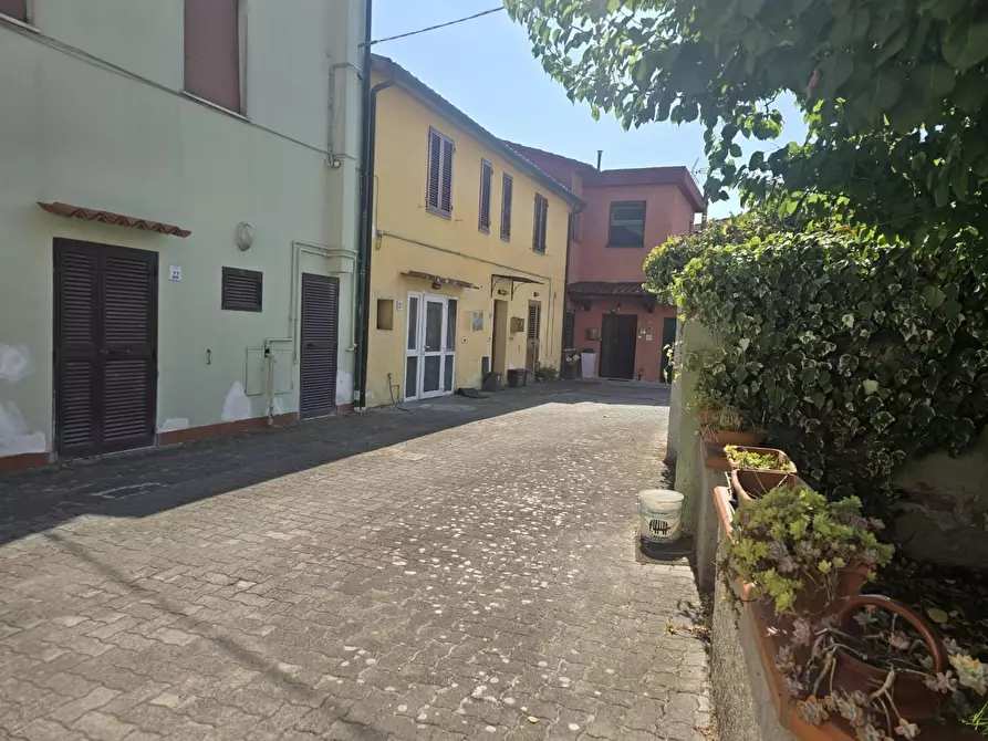 Immagine 12 di Appartamento in vendita  a Calcinaia