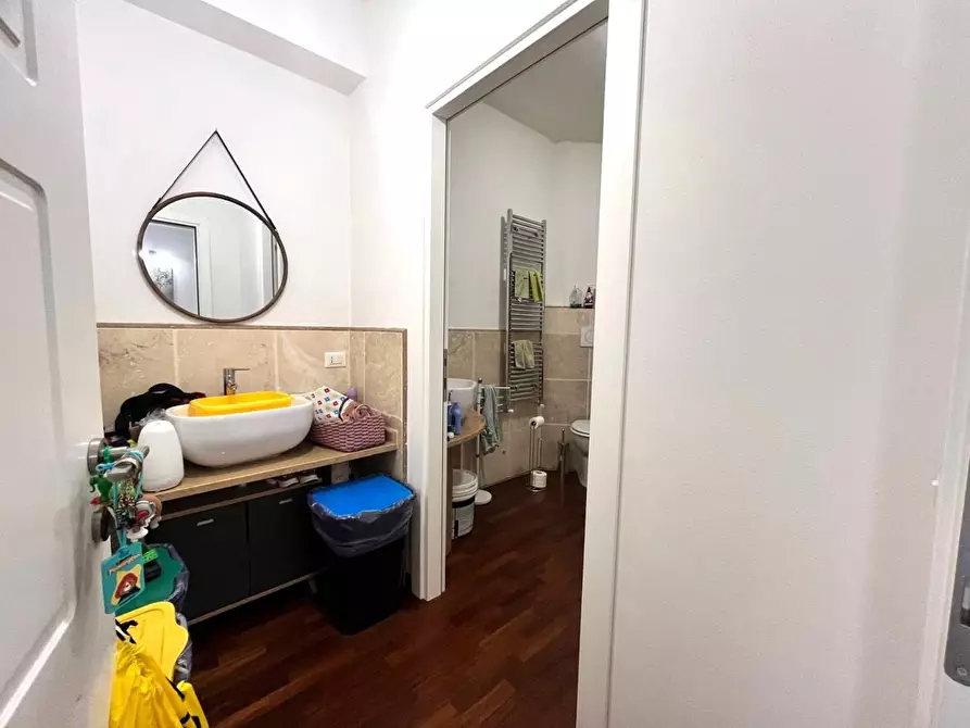 Immagine 9 di Appartamento in vendita  a Livorno