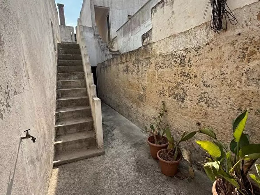 Immagine 22 di Appartamento in vendita  a Alessano