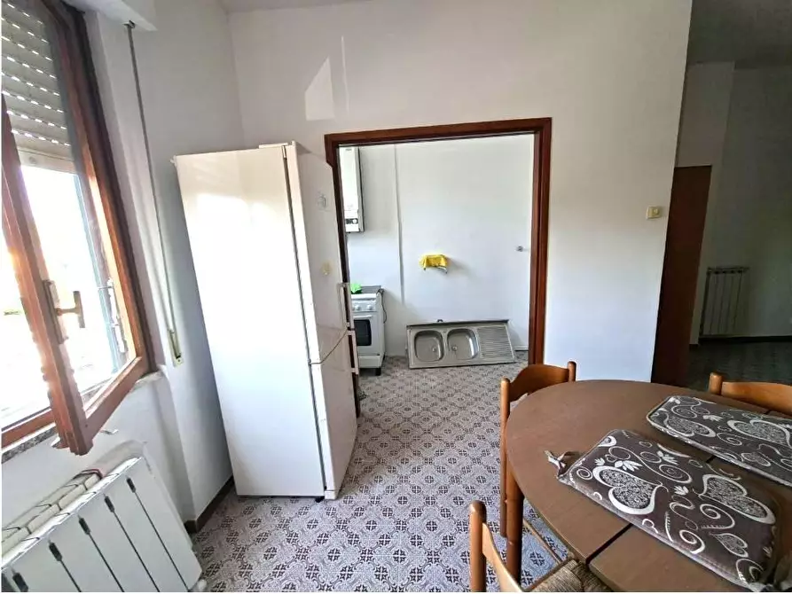 Immagine 4 di Appartamento in vendita  a Sarzana