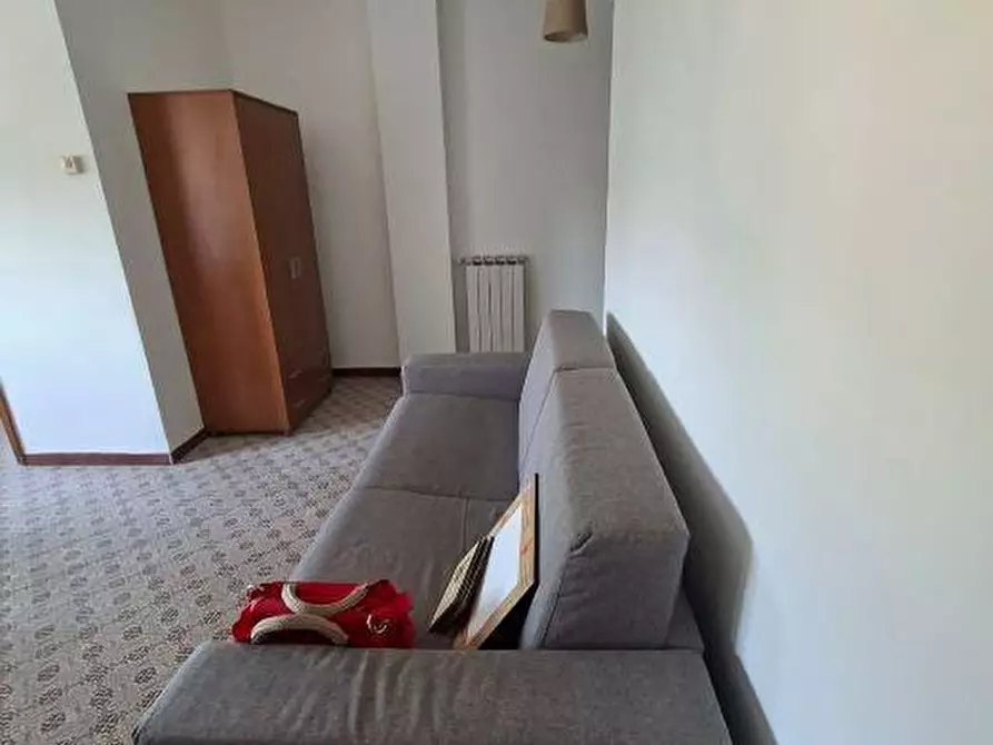 Immagine 14 di Appartamento in vendita  a Sarzana