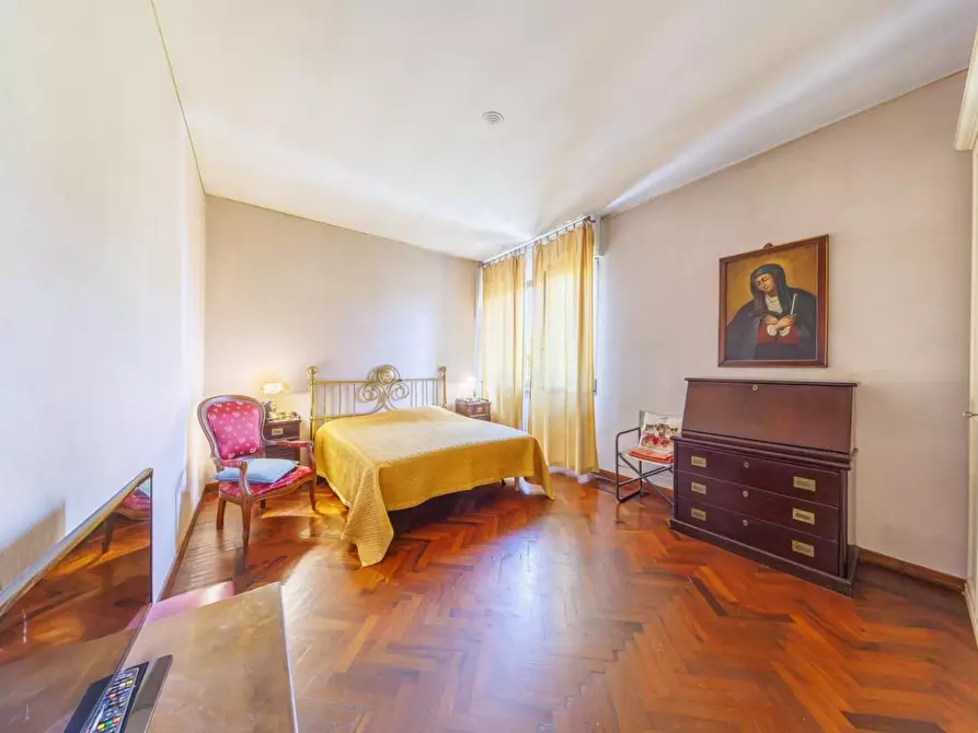 Immagine 31 di Mansarda in vendita  a Livorno