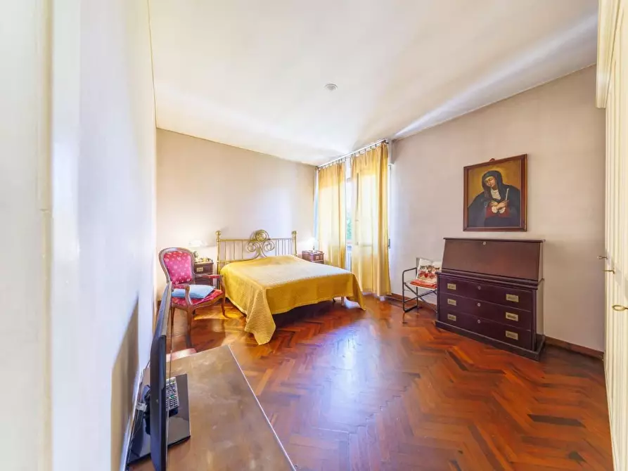 Immagine 33 di Mansarda in vendita  a Livorno