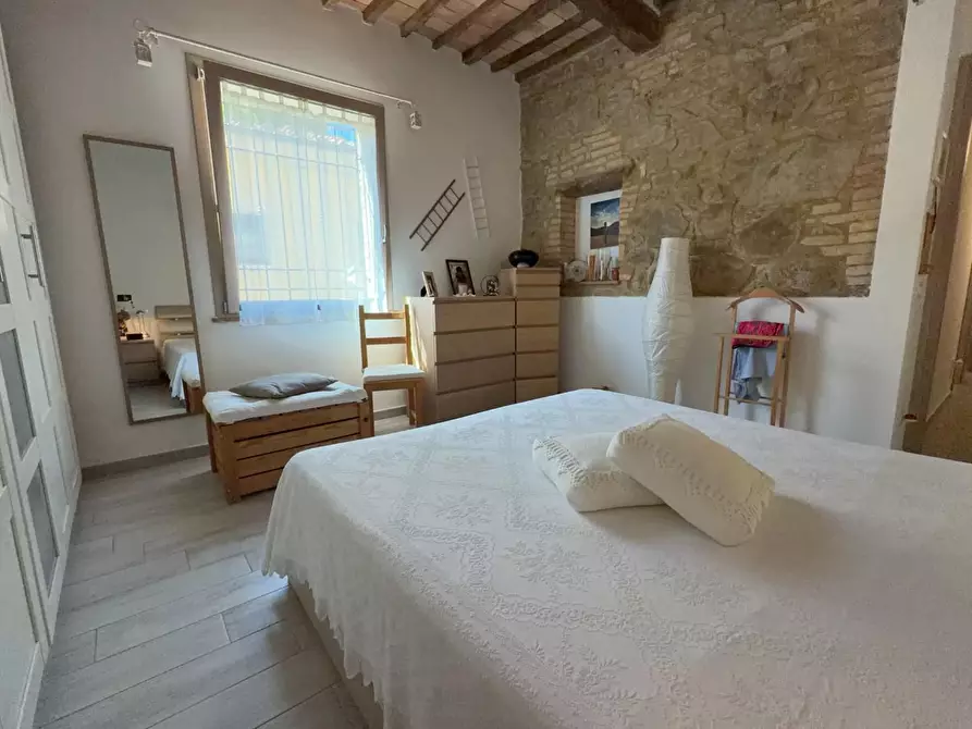 Immagine 18 di Appartamento in vendita  a Chianni