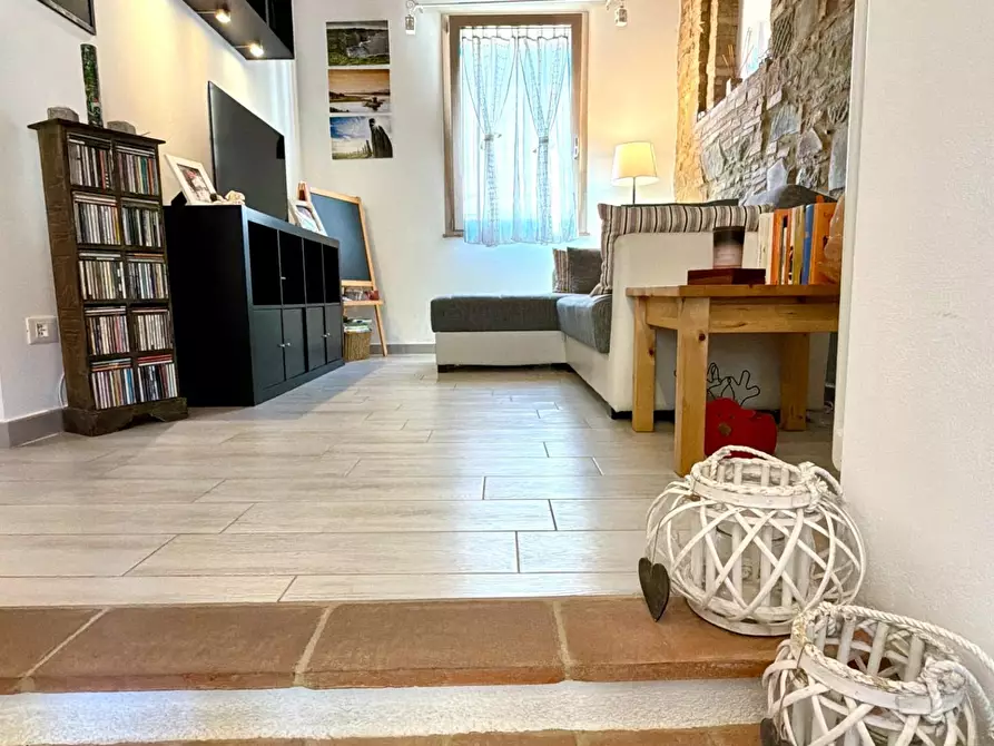 Immagine 22 di Appartamento in vendita  a Chianni