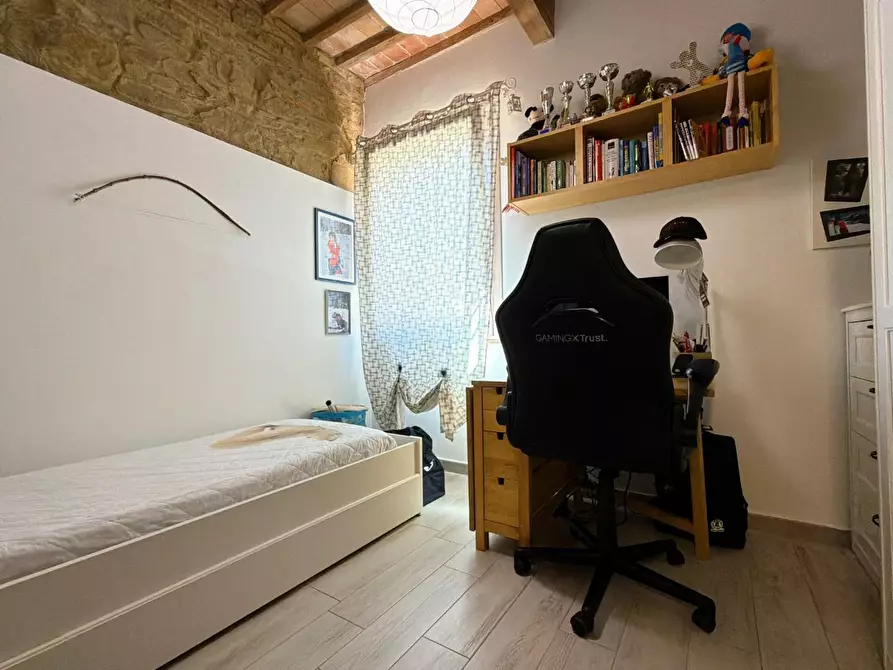 Immagine 20 di Appartamento in vendita  a Chianni