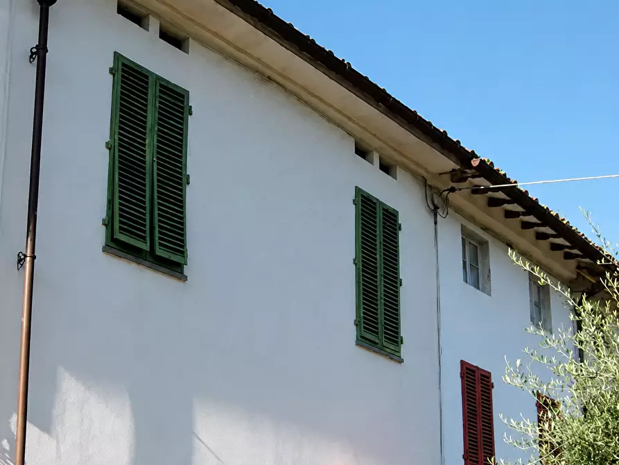 Immagine 1 di Terratetto in vendita  a Lucca