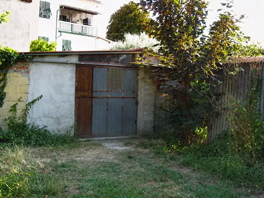 Immagine 2 di Terratetto in vendita  a Lucca