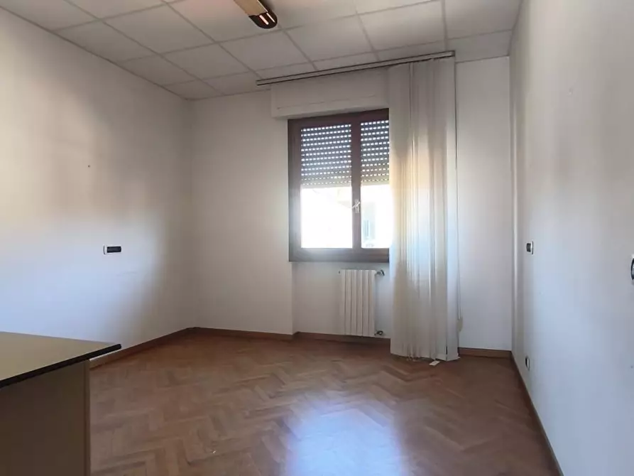 Immagine 4 di Appartamento in vendita  a Castelnuovo Magra
