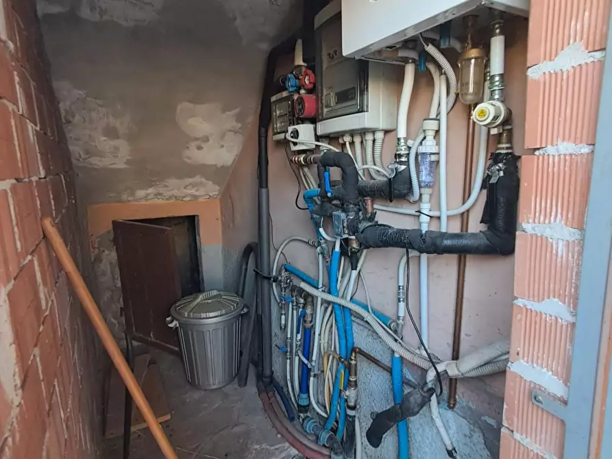 Immagine 19 di Appartamento in vendita  a Buti
