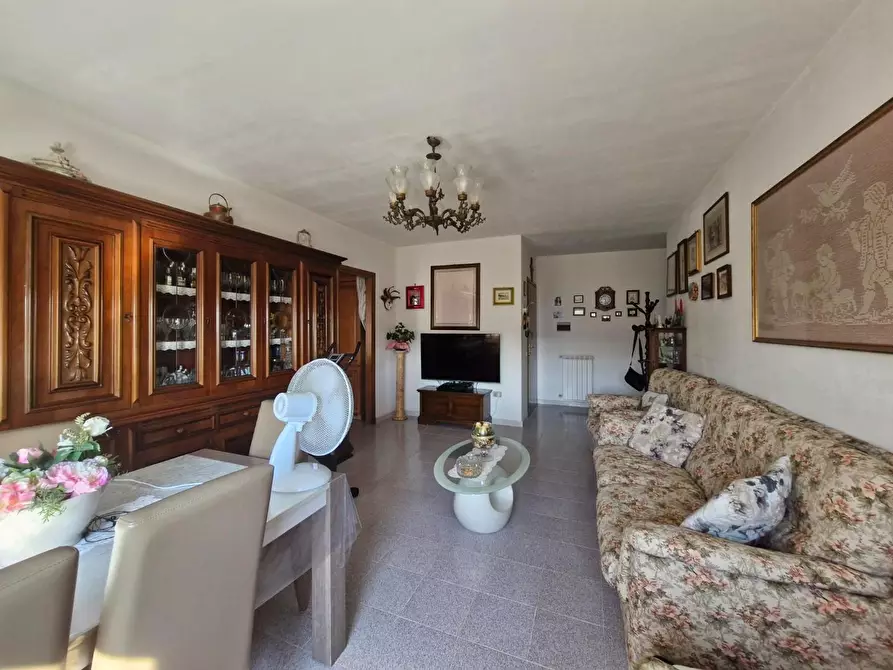 Immagine 7 di Appartamento in vendita  a Campiglia Marittima