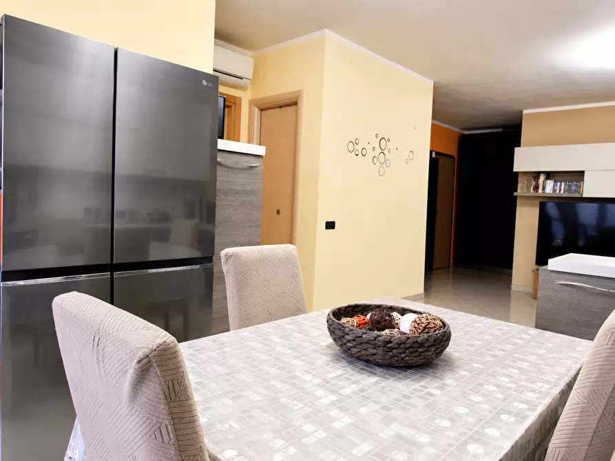 Immagine 7 di Appartamento in vendita  a Cascina