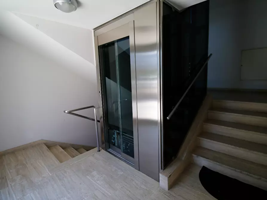 Immagine 23 di Appartamento in vendita  a Cascina