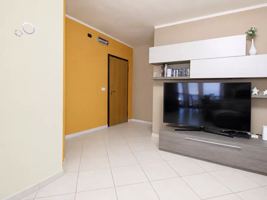 Immagine 4 di Appartamento in vendita  a Cascina