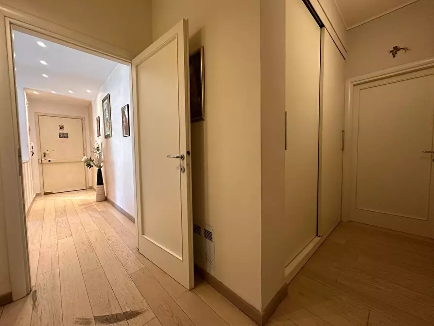 Immagine 18 di Appartamento in vendita  a Cascina