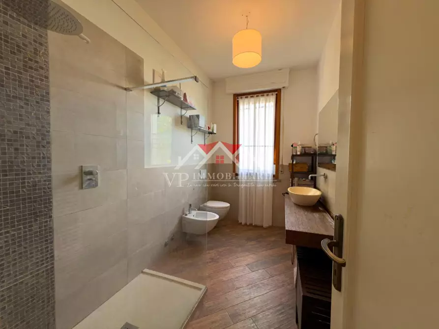 Immagine 11 di Casa bifamiliare in vendita  a Pomarance