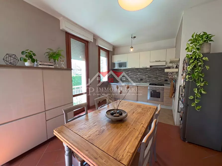 Immagine 3 di Casa bifamiliare in vendita  a Pomarance
