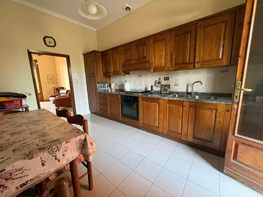Immagine 16 di Villa in vendita  a Larciano