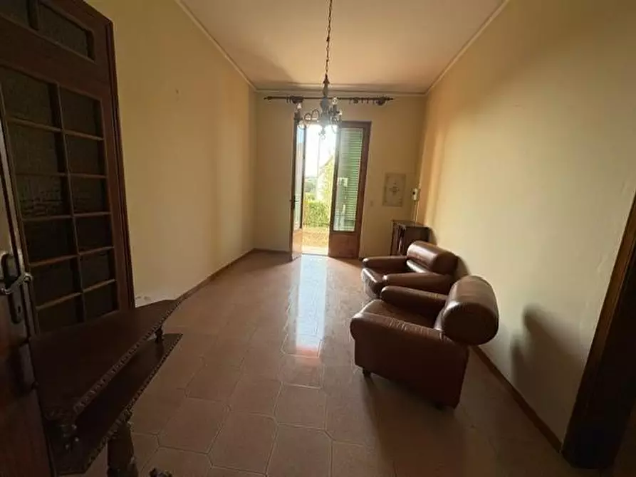 Immagine 9 di Villa in vendita  a Larciano