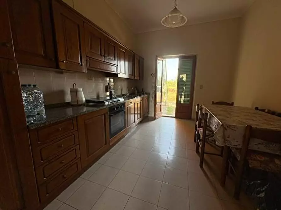 Immagine 15 di Villa in vendita  a Larciano