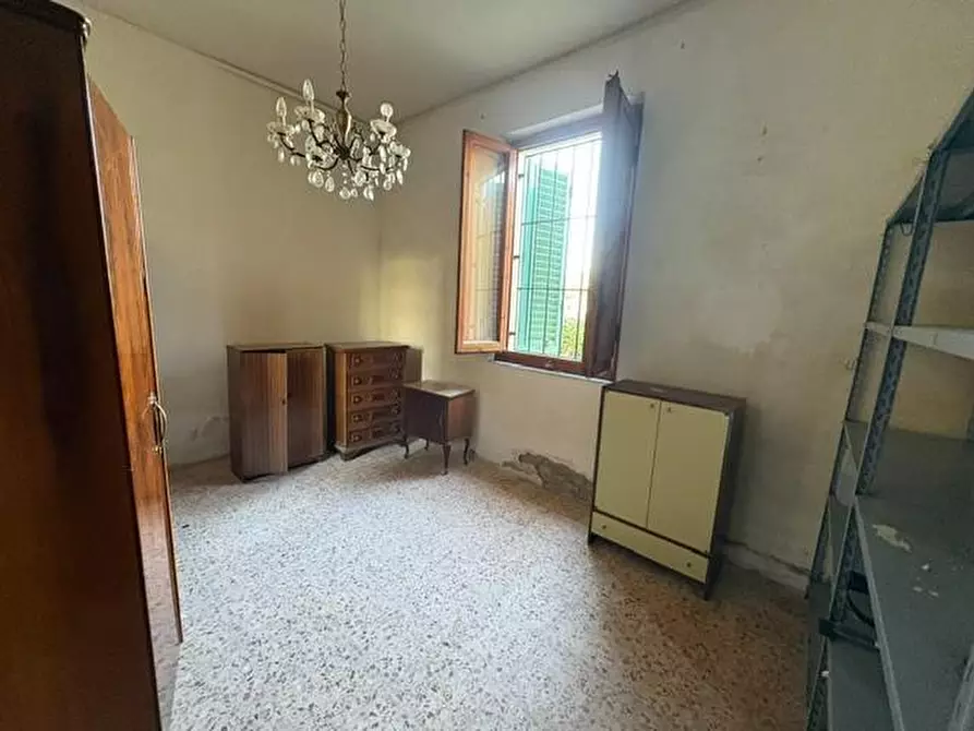 Immagine 23 di Villa in vendita  a Larciano