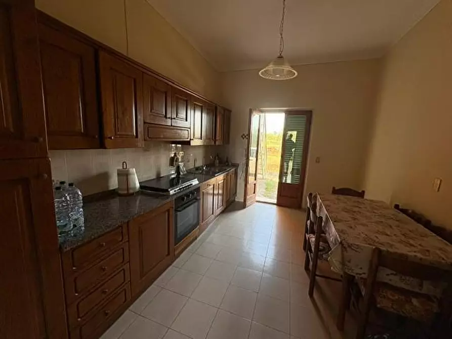 Immagine 14 di Villa in vendita  a Larciano