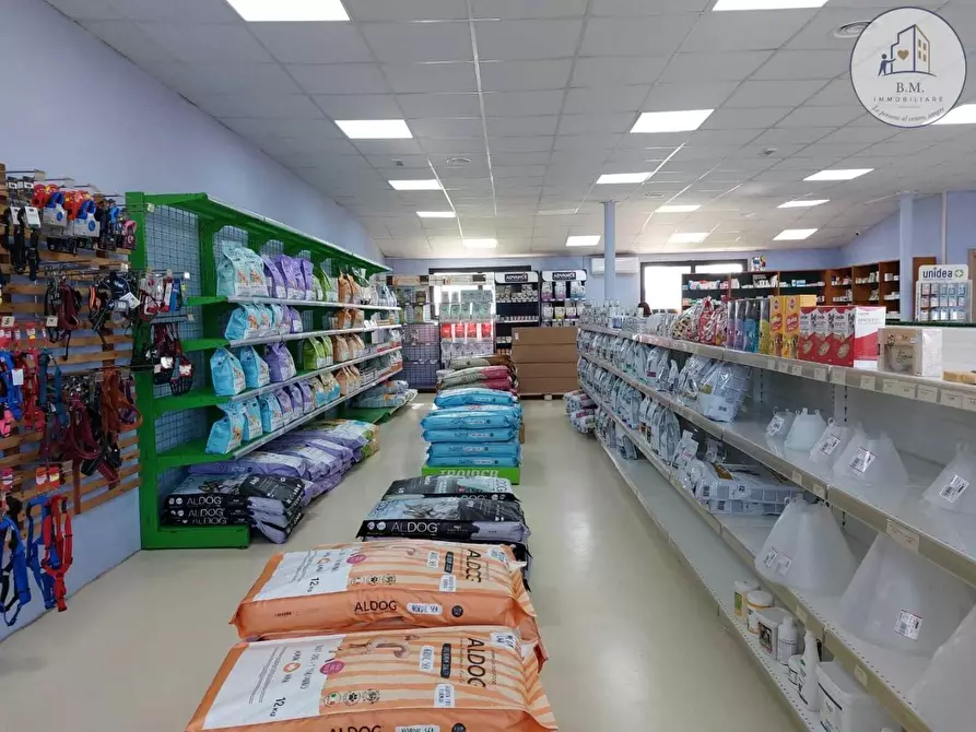 Immagine 6 di Attività commerciale in vendita  a Montelibretti