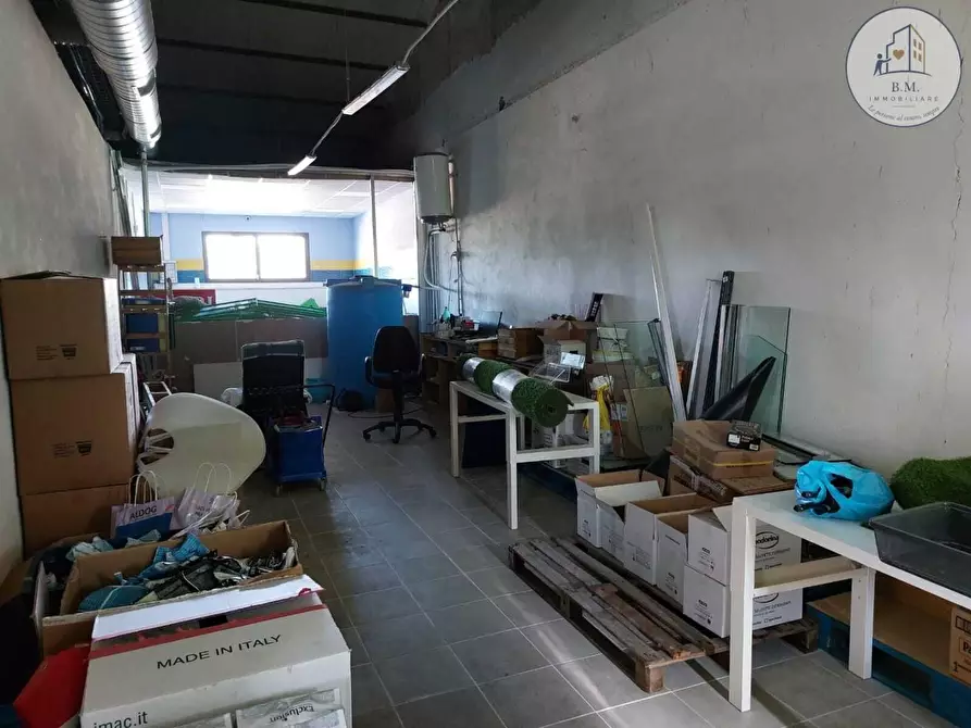Immagine 13 di Attività commerciale in vendita  a Montelibretti