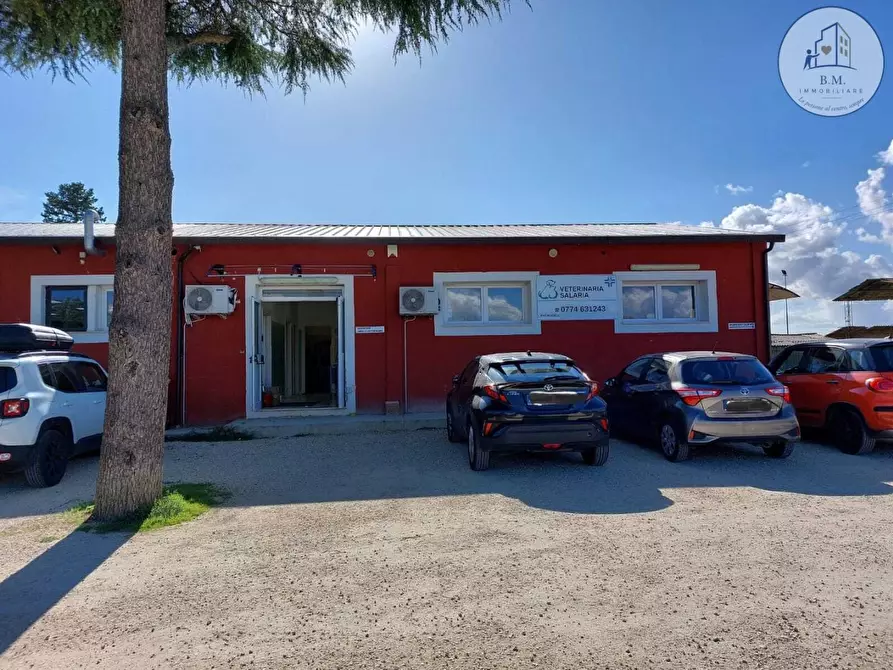 Immagine 18 di Attività commerciale in vendita  a Montelibretti
