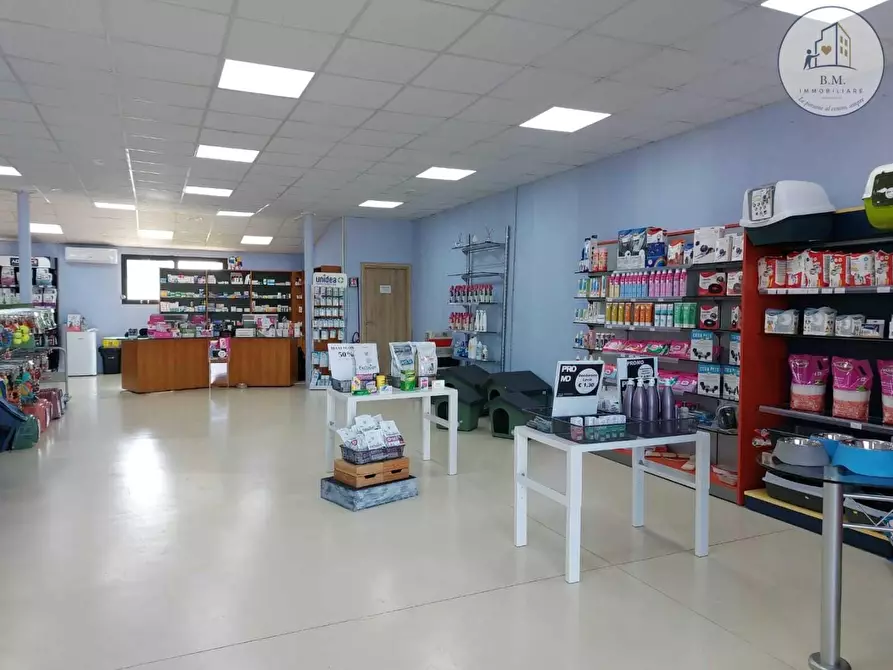 Immagine 4 di Attività commerciale in vendita  a Montelibretti