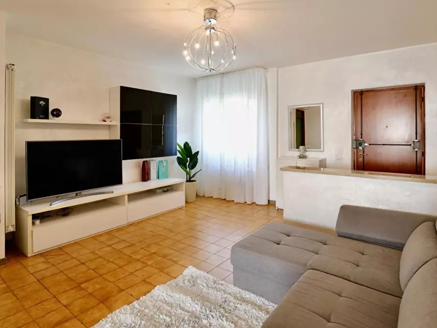 Immagine 15 di Appartamento in vendita  a Viareggio