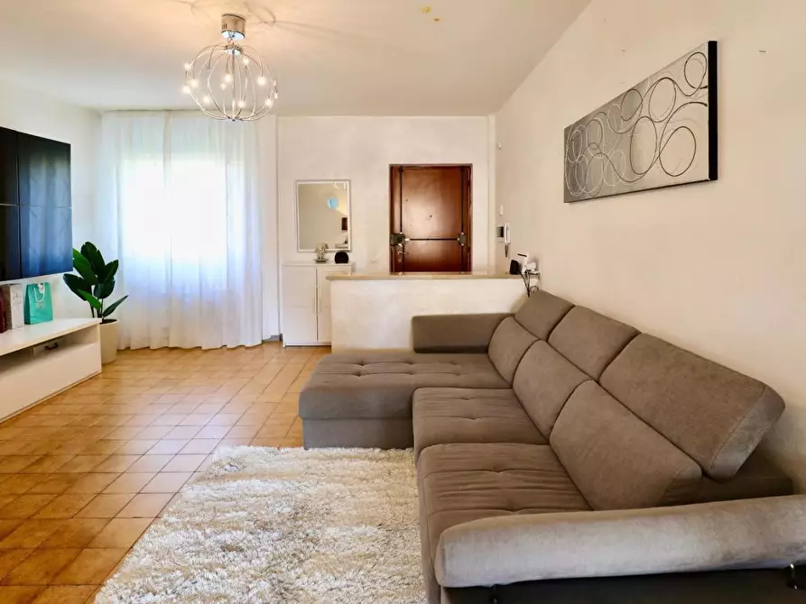 Immagine 7 di Appartamento in vendita  a Viareggio