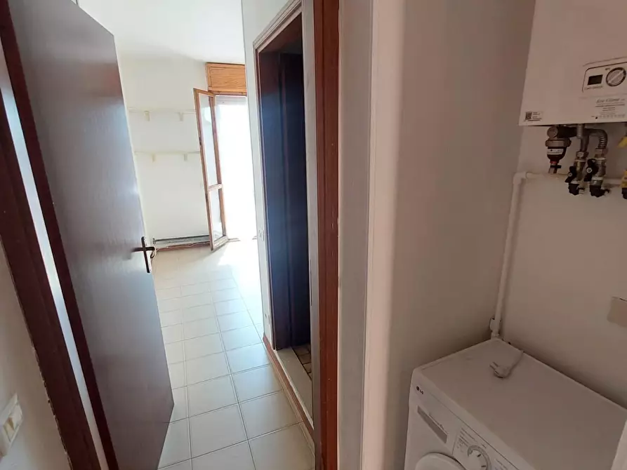 Immagine 5 di Appartamento in affitto  a Pisa