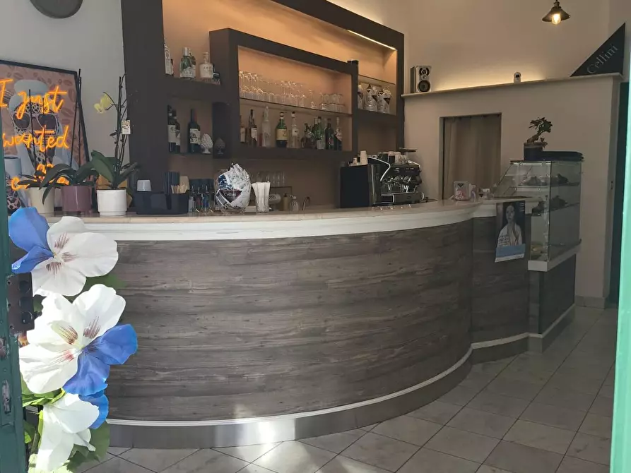 Immagine 3 di Bar / Ristorante in vendita  a Carrara