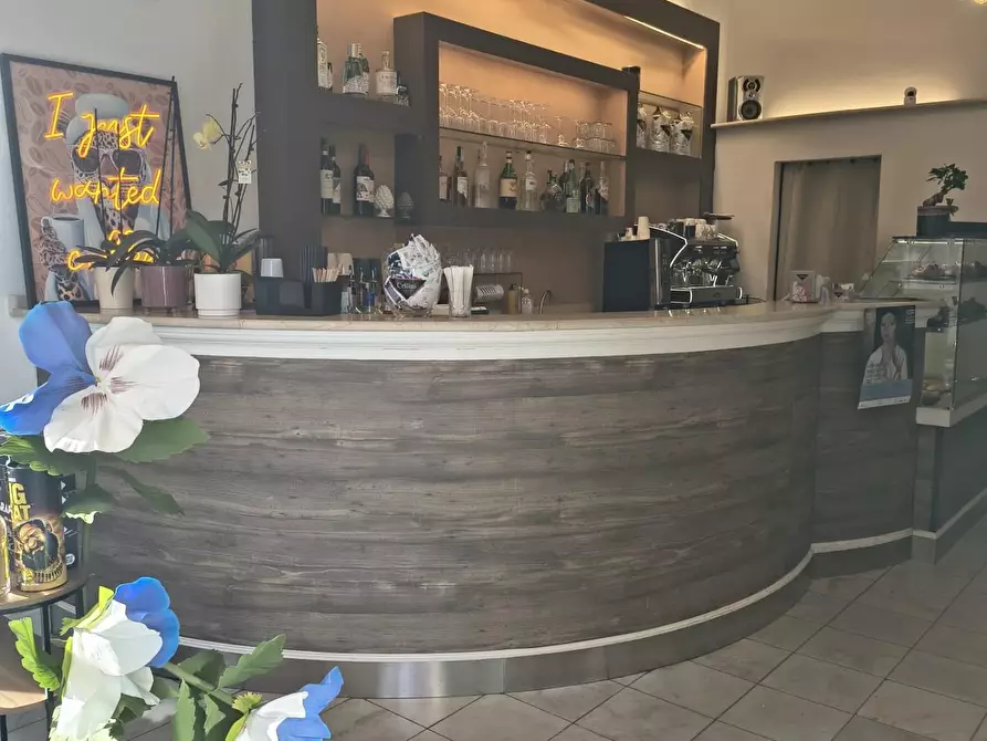 Immagine 1 di Bar / Ristorante in vendita  a Carrara