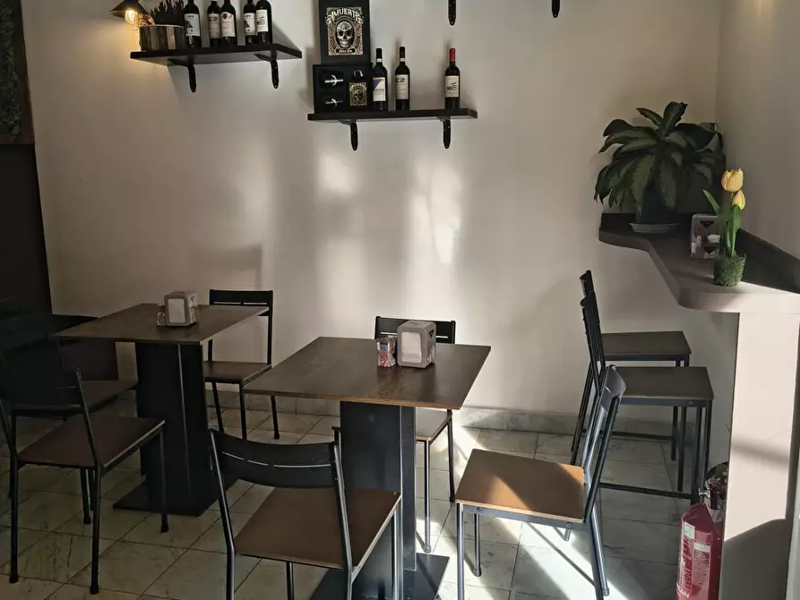 Immagine 7 di Bar / Ristorante in vendita  a Carrara