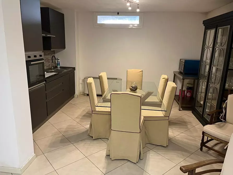 Immagine 8 di Appartamento in vendita  a Viareggio