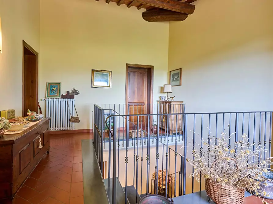 Immagine 24 di Casa colonica in vendita  a Lastra A Signa