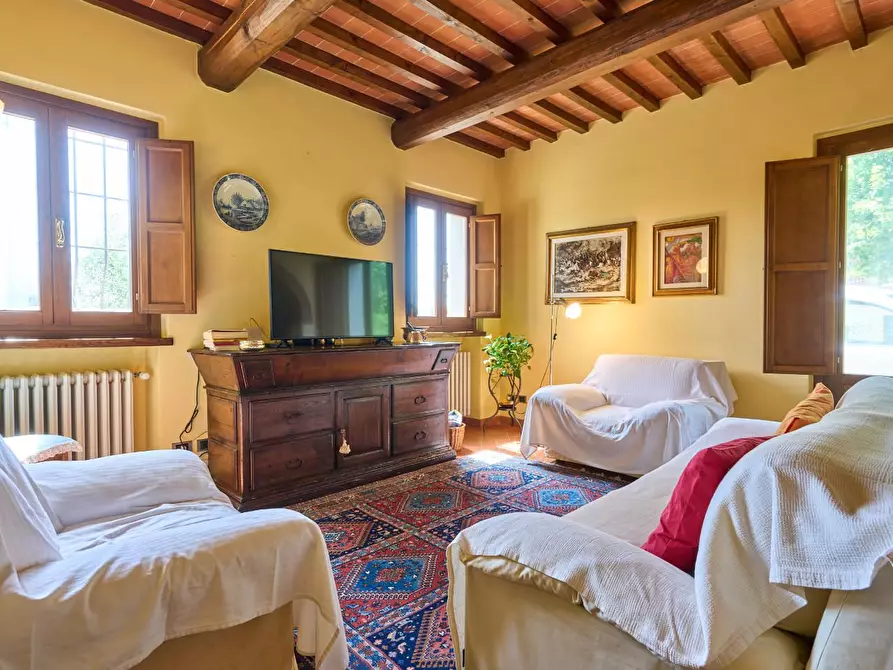 Immagine 19 di Casa colonica in vendita  a Lastra A Signa
