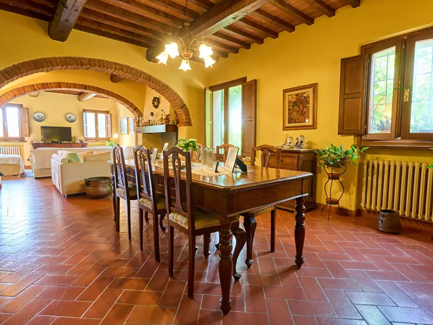Immagine 20 di Casa colonica in vendita  a Lastra A Signa