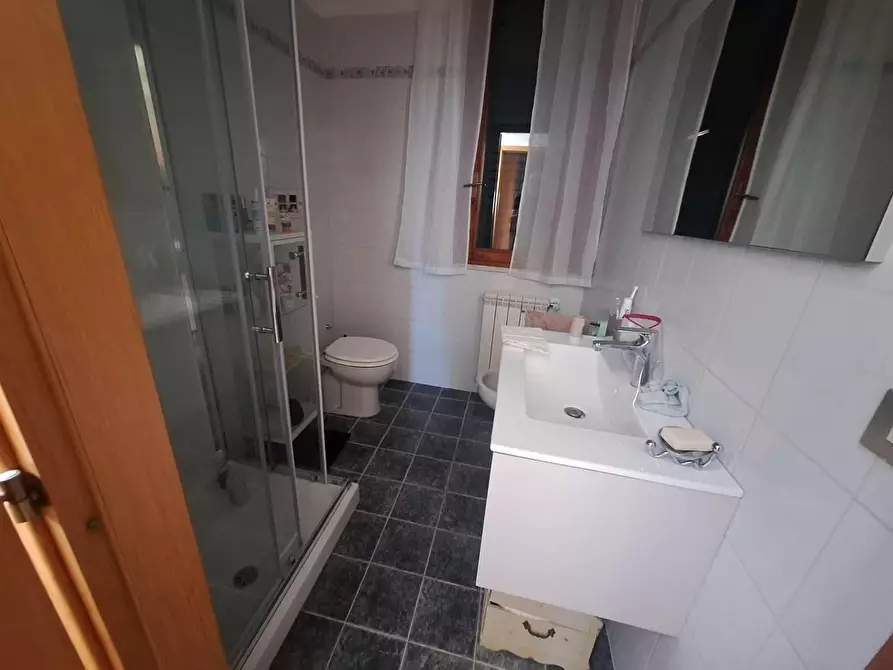 Immagine 5 di Villa in vendita  a Massarosa
