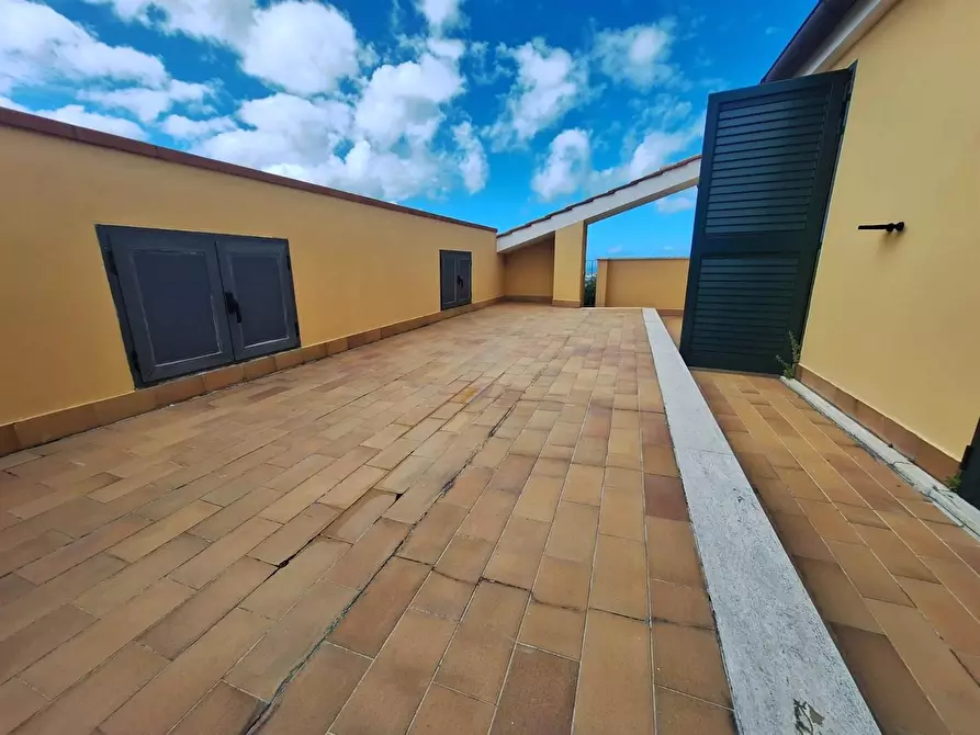 Immagine 21 di Villa in vendita  a Massarosa