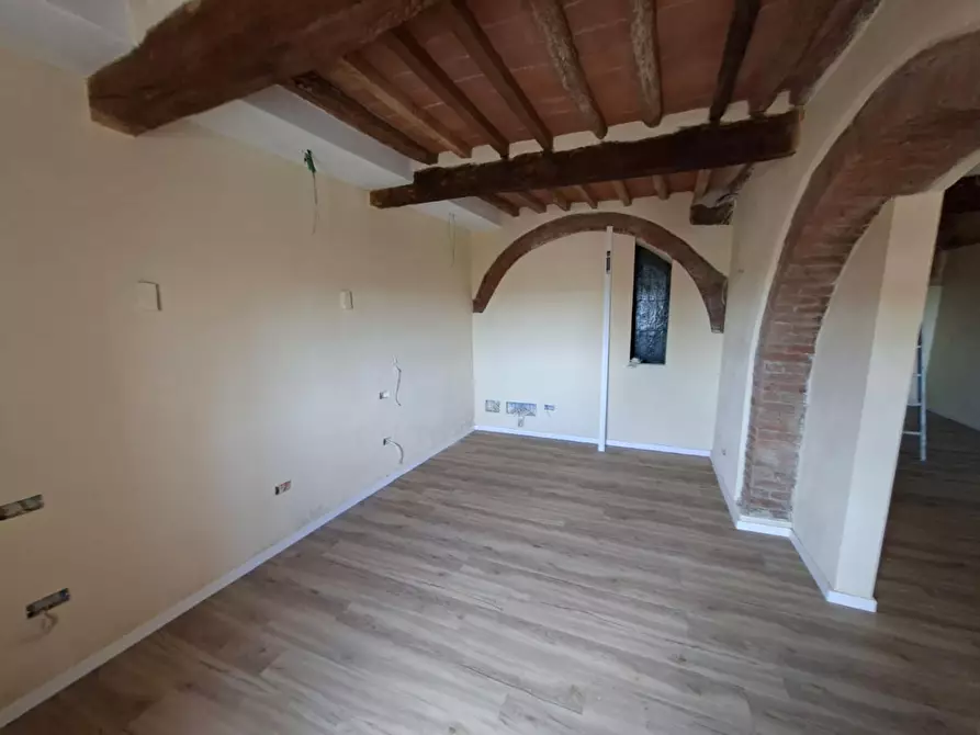 Immagine 2 di Appartamento in vendita  a Peccioli
