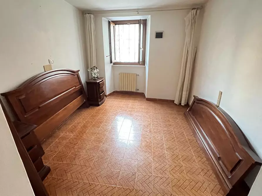 Immagine 15 di Terratetto in vendita  a Massa