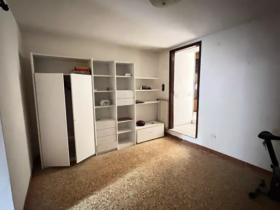 Immagine 12 di Terratetto in vendita  a Massa